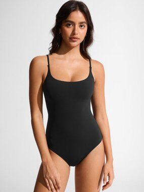 Nexfeel Scoop Neck One Piece Swimsuit